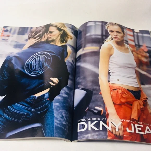 Vogue April 1998 Vintage Magazine Amber Valletta in Jil Sander By Steven Meisel - Picture 7 of 11